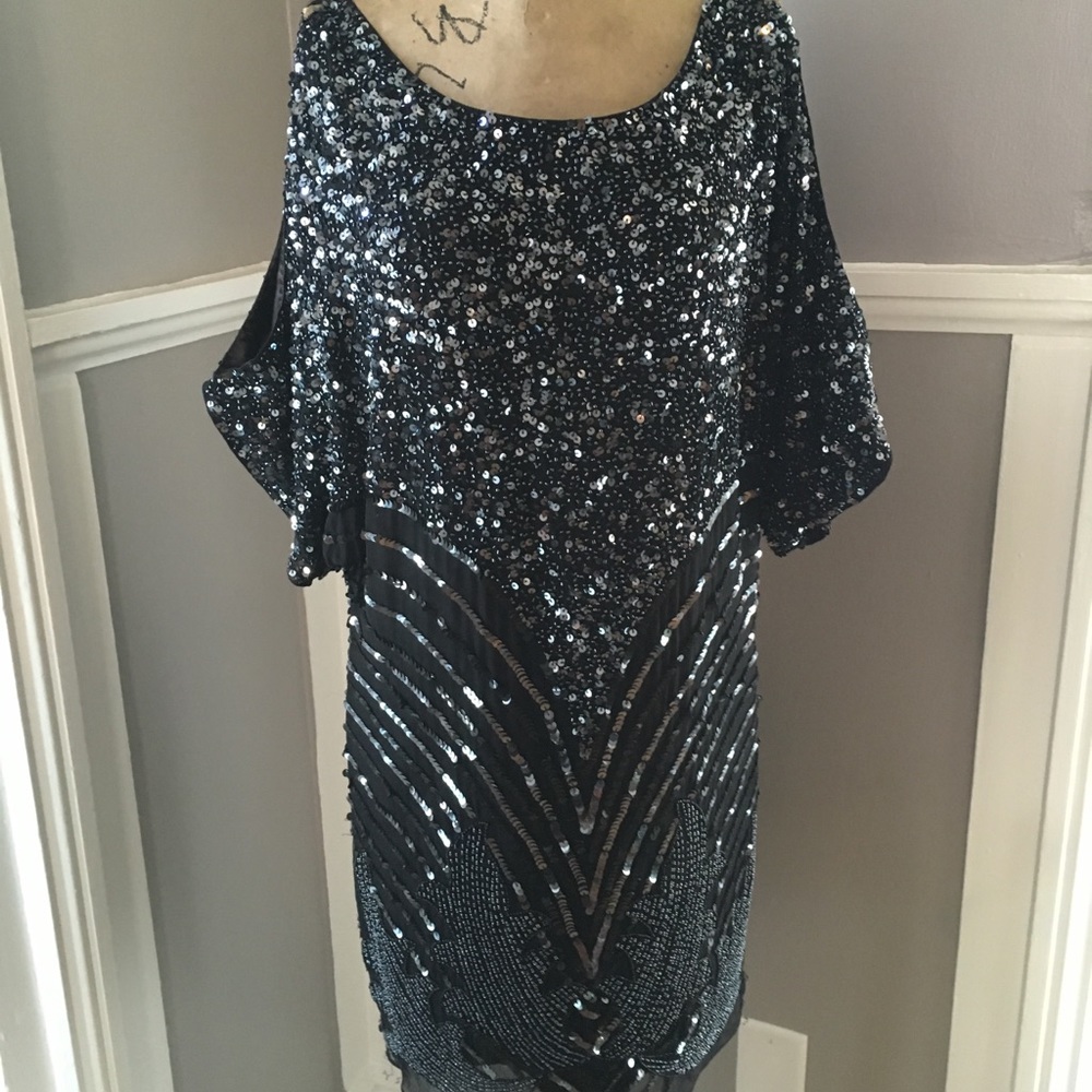 Aidan Mattox Beaded 1920s flapper Dress, sz 2